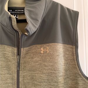Under Armour Two-Tone Zip-Up Athletic Vest